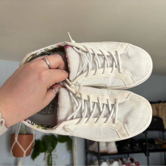 Hey Dude Karina Coconut White sneakers - Picture 3 of 6